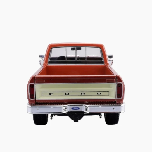 مايستو 1979 فورد F150 بيك اب نموذج سيارة مصبوبة - مقياس 1:18 - أبواب مفتوحة، غطاء محرك السيارة، والباب الخلفي لعرض مفصل - موديل 31462 BU - مايستو - Image 15