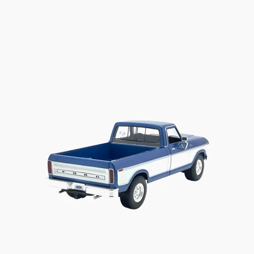 مايستو 1979 فورد F150 بيك اب نموذج سيارة مصبوبة - مقياس 1:18 - أبواب مفتوحة، غطاء محرك السيارة، والباب الخلفي لعرض مفصل - موديل 31462 BU - مايستو - Image 17