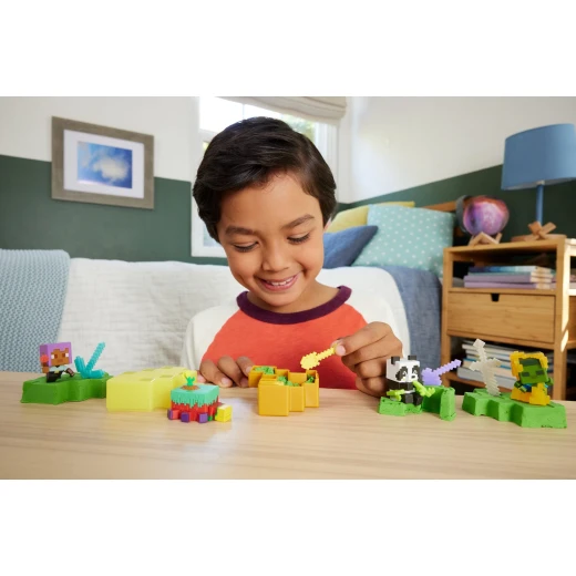 Minecraft Mini Mining – Assorted – Collectible miniature Minecraft-themed figure – Model HTK99 - Mattel - Image 6