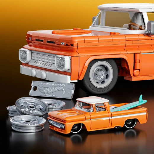 Mattel Brick Shop Hot Wheels Custom '62 Chevy Pickup – Decal sheet, metal wheel covers, signature plate, 1:64 scale metal car – Ages 10+ Years – Model JFT20 - Mattel - Image 6