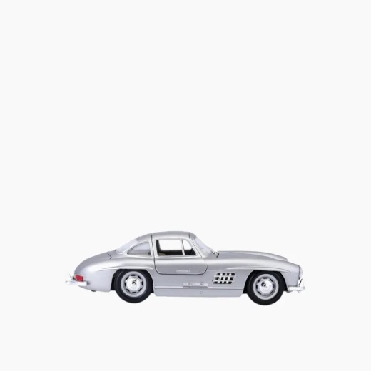 Bburago Mercedes-Benz 300 SL (1954) Die-Cast Model Car – 1:24 Scale – Functional elements include opening doors and swiveling steering wheel – Model 18-22023 SL - Bburago - Image 2