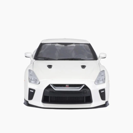 Bburago – 18- – 2017 Nissan Gt-R Die-Cast Model Car – 1:24 Scale – Features opening doors and hood for interactive display – Model 18-21082 wt - Bburago - Image 2