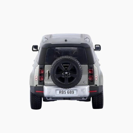 Bburago Land Rover Defender 2022 Die-Cast Model Car – 1:25 Scale – Opening doors – Model 18-21101 SL - Bburago - Image 12