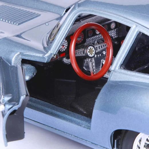 Bburago Jaguar "E" Coupe (1961) Die-Cast Model Car – 1:18 Scale – Features opening doors and hood – Model 18-12044 - Bburago - Image 4