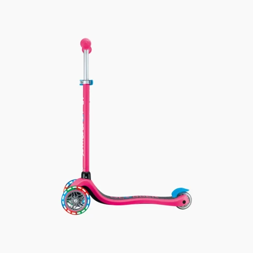 Globber Flow Foldable 125 Lights Scooter – 125mm Wheels – Kick Scooter for Outdoor Riding – Model 423-600-4 - Globber - Image 17