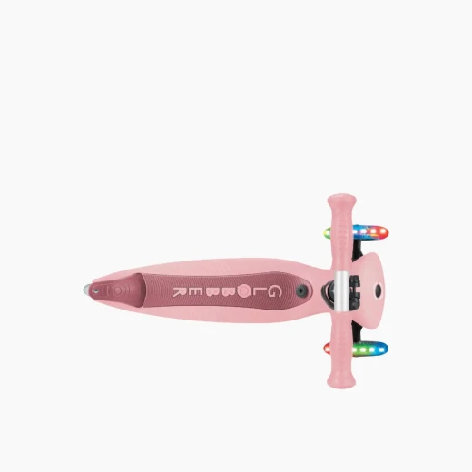 سكوتر Globber Go Up Active Lights - يتميز بعجلات LED 360 درجة لمزيد من الجاذبية البصرية والمتعة - موديل 749-300 - جلوبر - Image 5