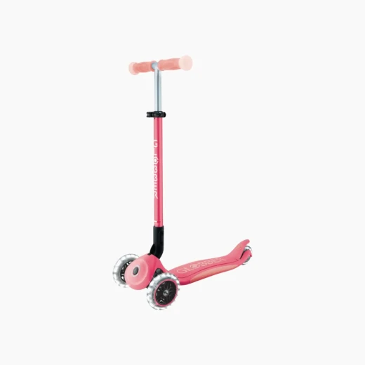 سكوتر Globber Elite Glow Lights Kick Scooter - سطح مضاء بمصابيح LED يضيء كل رحلة، مما يضمن الرؤية ويضيف الإثارة - موديل 839-100 - جلوبر - Image 12