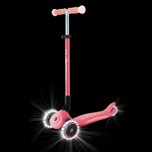 سكوتر Globber Elite Glow Lights Kick Scooter - سطح مضاء بمصابيح LED يضيء كل رحلة، مما يضمن الرؤية ويضيف الإثارة - موديل 839-100 - جلوبر - Image 5