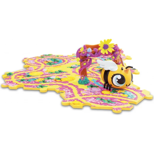 Jiggly Pets "Busy Bee" – Electronic Toy Bee with Interactive Play Track for Kids Aged 4 & Up - eolo - Image 5