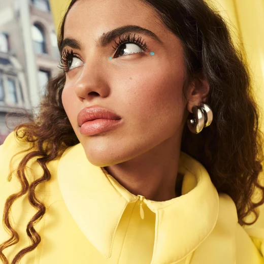 ميبيلين ماسكارا ذا كولوسال بابل قابلة للغسل، ماسكارا قابلة للتكثيف والطول للحصول على رموش جريئة منفصلة، لون اسود داكن - Maybelline - Image 5