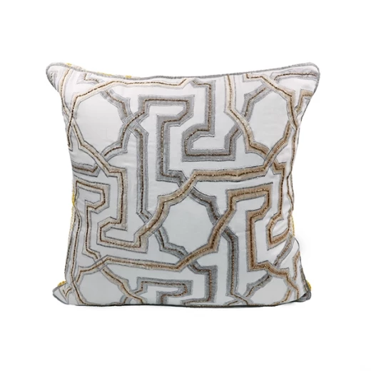 نوفا هوم غطاء وسادة "Aversa" تطريز يدوي - 50x50 سم - ذهبي نوفا هوم غطاء وسادة "Aversa" تطريز يدوي - 50x50 سم - ذهبي