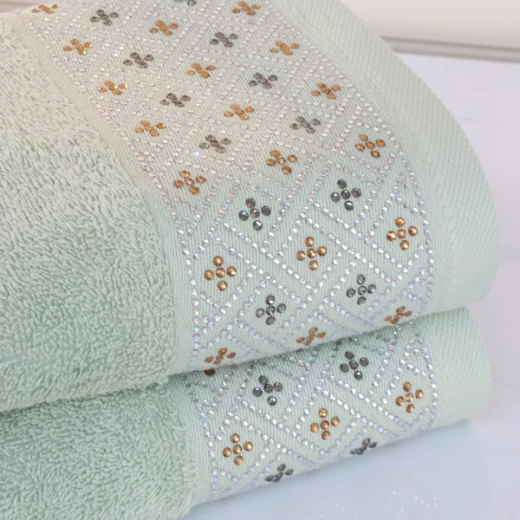 Nova Home Roberta Towel with Silver Details - 100% Cotton - 30x50 Cm - Light Green - Nova Home - Image 2