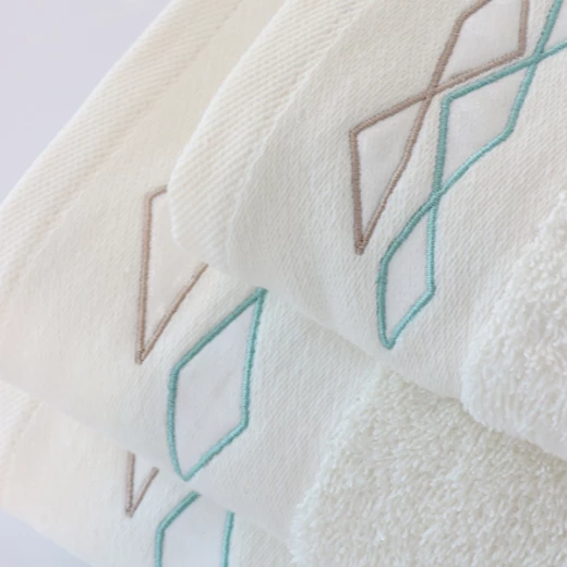 Nova Home Celine Towel with Satin Details - 100% Cotton - 50x90 Cm - White - Nova Home - Image 3