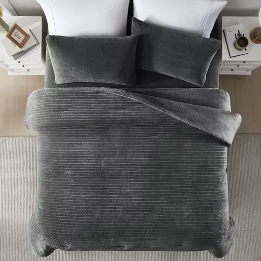 Nova Home Cozy Warm Velvet Blush Flannel Comforter -King/Super King- Grey - Nova Home - Image 4