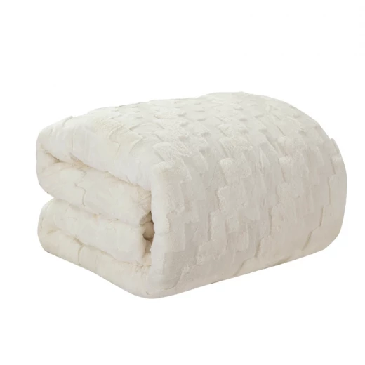 Nova Home Albina Winter 3D Jacquard Rabbit Fur Comforter Set - King/Super King - White - Nova Home - Image 10
