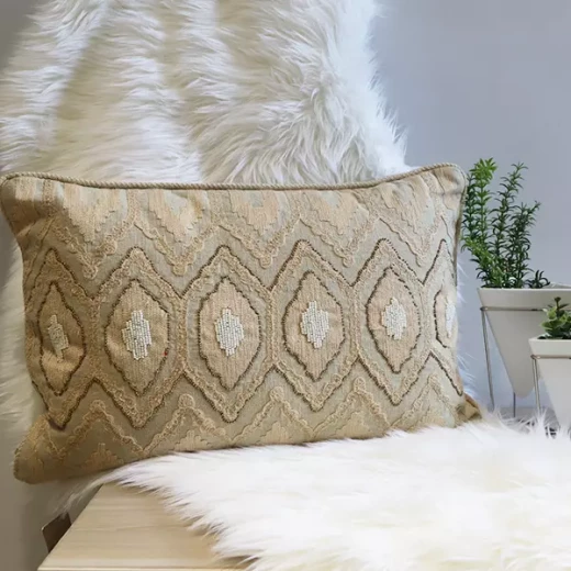 نوفا هوم غطاء وسادة "Pearl" تطريز يدوي - 40x60 سم - بيج نوفا هوم غطاء وسادة "Pearl" تطريز يدوي - 40x60 سم - بيج