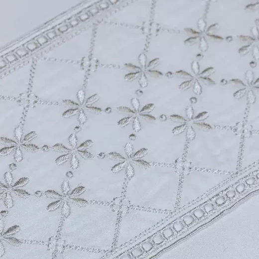 نوفا هوم Cotton Prime طقم وجه لحاف - قطن 100% ، 400 خيط لكل انش مربع - مجوز & مجوز كبير - 7 قطع - أبيض - نوفا هوم - Image 3