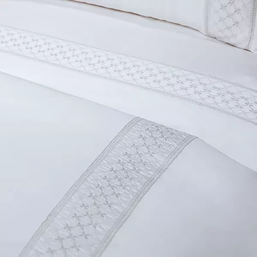 نوفا هوم Cotton Prime طقم وجه لحاف - قطن 100% ، 400 خيط لكل انش مربع - مجوز & مجوز كبير - 7 قطع - أبيض - نوفا هوم - Image 7