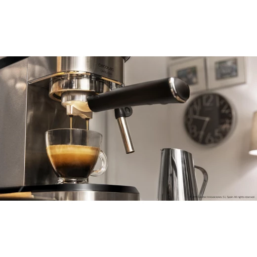 Cecotec Cafelizzia 790 Steel Espresso Coffee Machine — 20-Bar ForceAroma Pump, Fast Thermoblock Heating System, Steam Wand for Milk Frothing and Cappuccinos, 1.2 L Removable Water Tank, Stainless Steel Body with Cup-Warming Tray, - Cecotec - Image 4