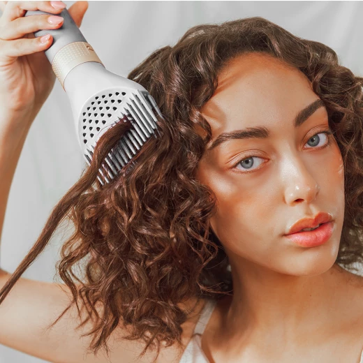 جهاز تصفيف الشعر متعدد الاستخدامات Cecotec CeramicCare 14 في 1 AirGlam Champagne، مزود بتقنية كواندا، ومحرك رقمي بدون فرش بقوة 1400 واط وسرعة 110000 دورة في الدقيقة، وطلاء سيراميك وكيراتين، و3 سرعات، و3 إعدادات للحرارة - سيكوتك - Image 14