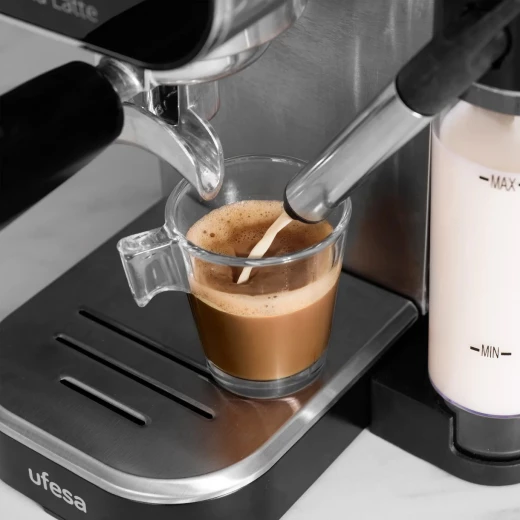 Ufesa Sienna Latte Espresso Coffee Machine with Thermoblock Heating System, 15-Bar Pressure & Professional Milk Frother - Ufesa - Image 5
