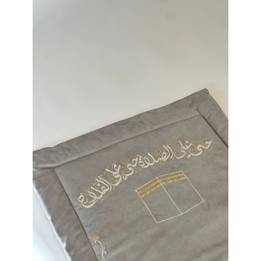 سجادة صلاه مخمل ١٢٠*٧٣*٢ - البركة - Image 2