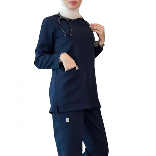 سكراب طبي باللون الكحلي قياس سمول من ذا سكراب بروجكت - ذا سكراب - Image 3