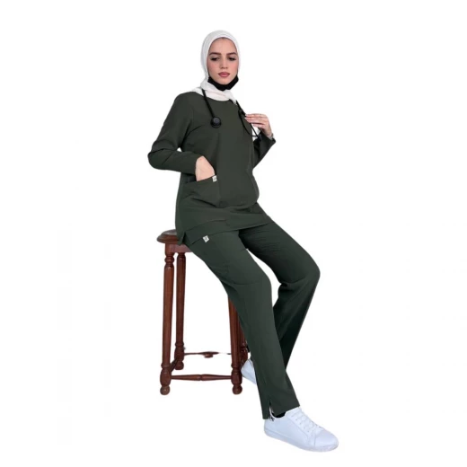 سكراب طبي باللون الجيشي سايز ميديوم من  ذا سكراب بروجكت - ذا سكراب - Image 3