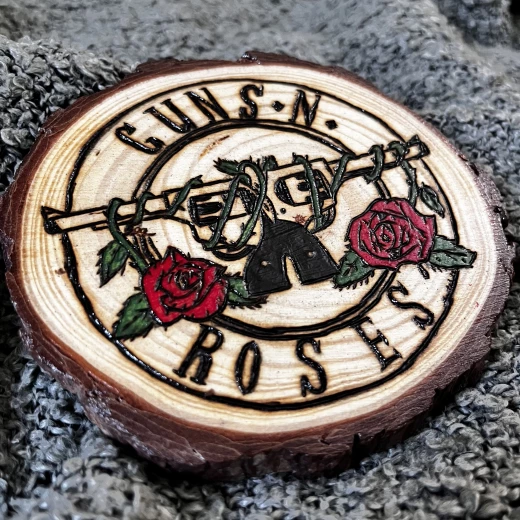 ديكور منزلي خشبي داخلي من ستار زون - تصميم Guns N 'Roses، لوحة فنية جدارية خشبية فاخرة لغرفة المعيشة وغرفة النوم والمكتب ومحبي الموسيقى - ستار زون - Image 2