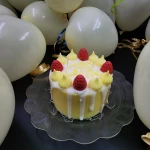 كعكة عيد ميلاد مصنوعة من الشمع من سكين آند بيوند - سكن آند بيوند