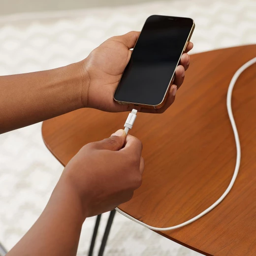 Amazon Basics USB-A to Lightning Charger Cable, Nylon Braided Cord, MFi Certified Charger for Apple iPhone - Amazon - Image 6