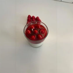 Niveole Strawberry Cup Soy Candle – 100% Handmade Scented Soy Wax Candle, Decorated with Strawberry Topping and Glossy Gel Wax Glaze, Luxury Home Décor and Perfect