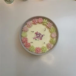 Niveole Decorative Soy Wax Candle Tray – 100% Natural Scented Soy Candle with Floral Decoration, “Wishing You Well Every Year” Gift Design, Perfect Occasion Gift and Elegant Home Décor