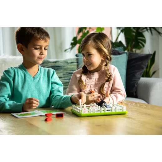SmartGames Smart Farmer Board Game a Fun STEM Focused Cognitive Skill Building Brain Game and Puzzle Game with 60 challenges for Ages 4 and Up - SmartGames - Image 7