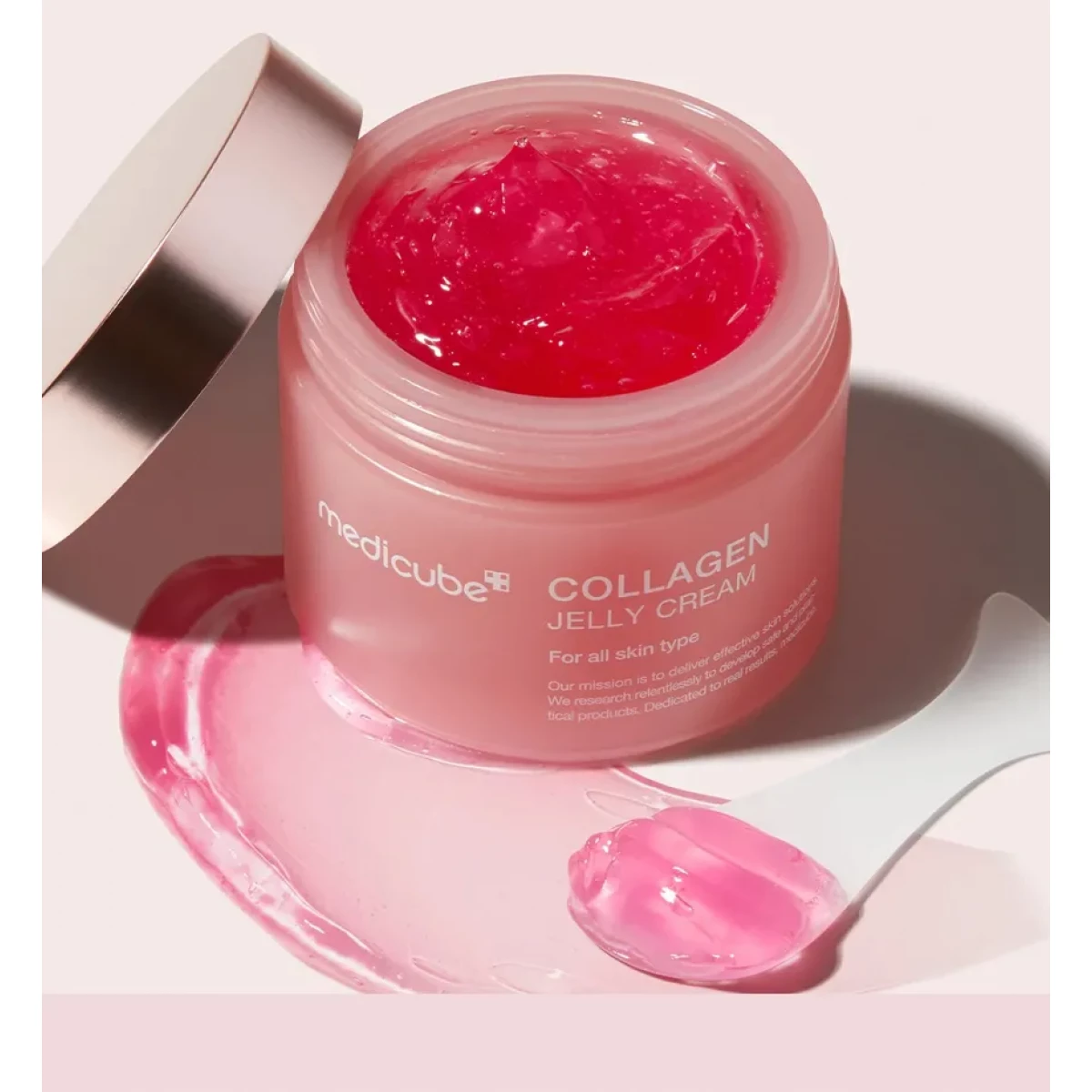 كريم Medicube Collagen Jelly Cream بالنياسيناميد والكولاجين