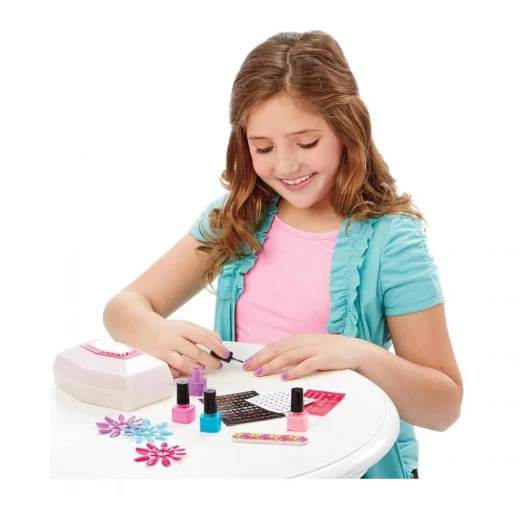 Deluxe Nail Salon Kit for Girls Ages 8+ – Pretend Play Nail Art Set - Rs Toys - Image 4