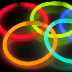Glow in the Dark Bracelet (8 Inch) with 8 Glow Sticks and 8 Connectors, Random Colors, (SZD5200-8-RS)