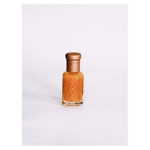 عطر كاندي تولا حجم 30 مل – عطر مرح بلمسات حلوة ومنعشة، حجم مثالي للحقيبة والتنقلات اليومية عطر كاندي تولا حجم 30 مل – عطر مرح بلمسات حلوة ومنعشة، حجم مثالي للحقيبة والتنقلات اليومية