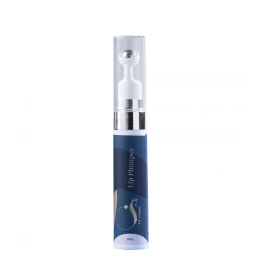 La moon Lip Plumper 20ml hydrates and naturally plumps lips with strawberry glycerin and chili extract