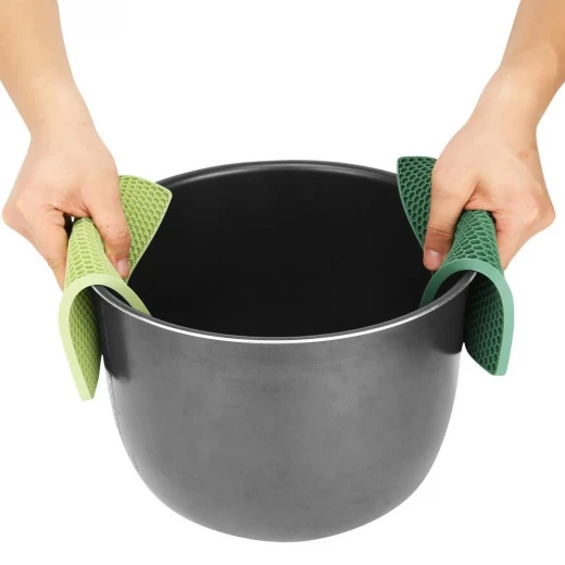مساكة سيليكون مربعة 17×17 سم لون أخضر – عازل حرارة، غير قابلة للانزلاق وآمنة غذائيًا من عتاد - عتاد - Image 4
