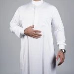 ثوب أبيض مطرّز رجالي مقاس (2 اكس لارج-56) بتفاصيل فاخرة وخياطة راقية من مدراز - مدراز