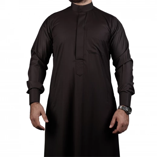 ثوب بني سادة مقاس (ميديوم) بتصميم كلاسيكي أنيق – من مدراز ثوب بني سادة مقاس (ميديوم) بتصميم كلاسيكي أنيق – من مدراز