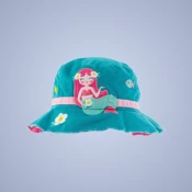 قبعات الباكيت